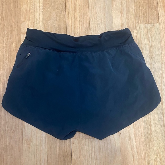 Nike Running Shorts - Picture 2 of 3